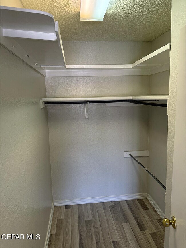 Building Photo - 707 El Pinal Pl