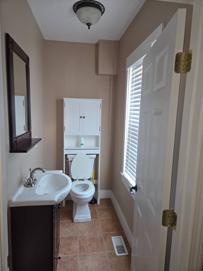 Building Photo - 26 Pearl St