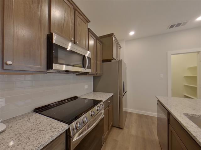 Building Photo - 2529 Dulaney Dr