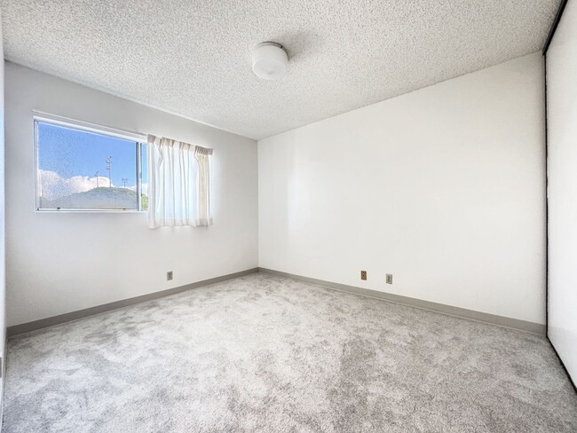 Building Photo - Centrally Located Mililani Townhome with 2...