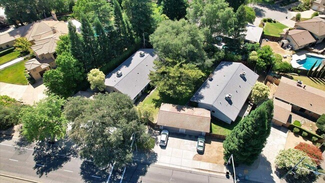 Building Photo - 5510-5510 Fair Oaks Blvd