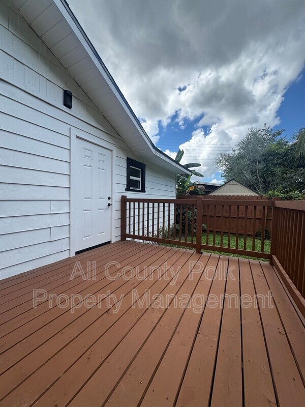 Building Photo - 1441 Dann St