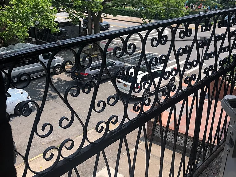 Building Photo - 2076 E 56th St