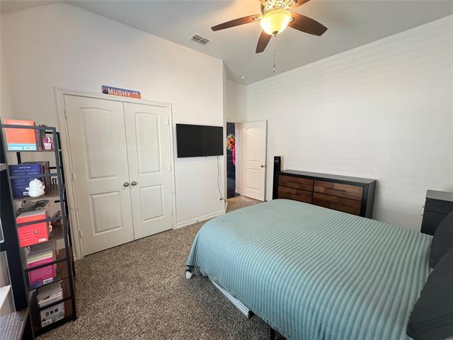 Building Photo - 1020 Lake Sierra Wy