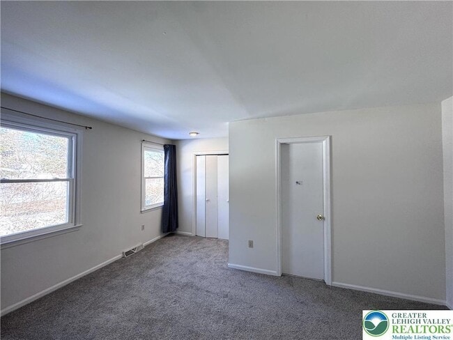 Building Photo - 8315 Countryside Ln