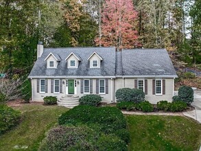 Building Photo - 63 Geraldine Dr SE