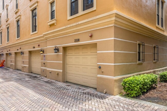 Building Photo - 2228 Soho Bay Ct
