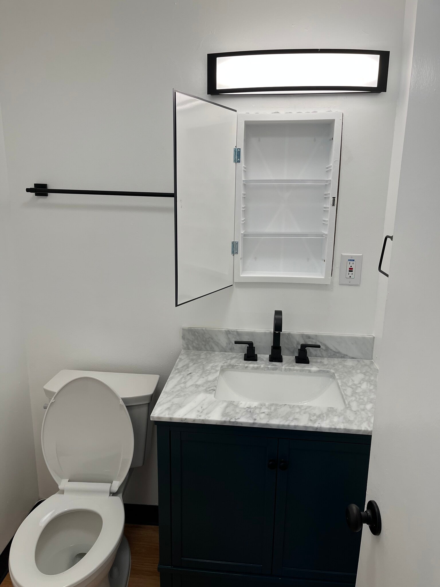 View of 2nd Bathroom - 4607 Plaza Ln