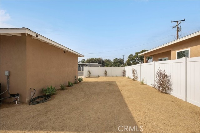 Building Photo - 303 E Mayfair Ave