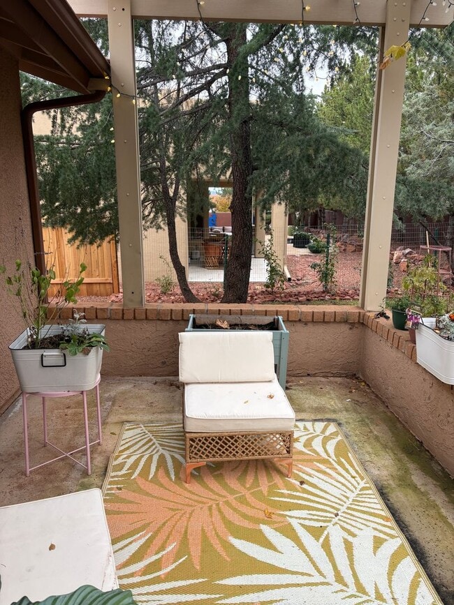 Building Photo - 1-Year Long-Term Rental