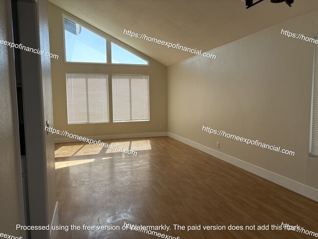 Building Photo - Nice Home For Rent