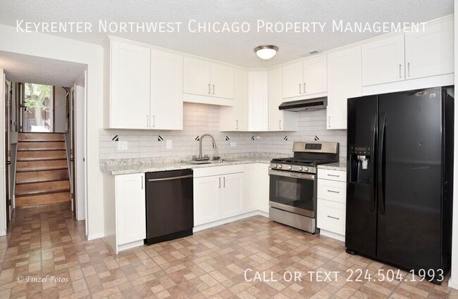 Building Photo - 1212 Stratford Ln
