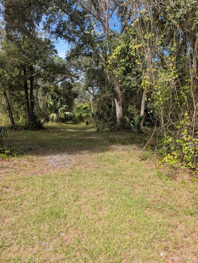 Building Photo - 6060 E Forest Trail Dr