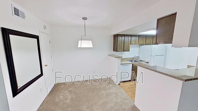 Building Photo - 4400 S Quebec St