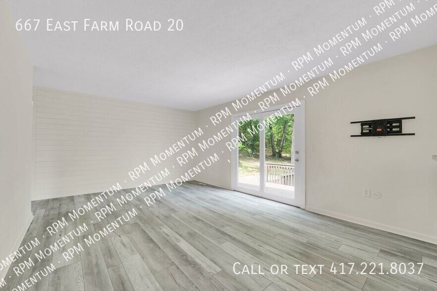 Building Photo - 667 E Farm Rd 20