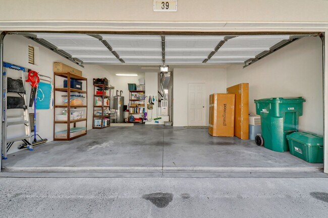 Building Photo - 39 Andover Pl