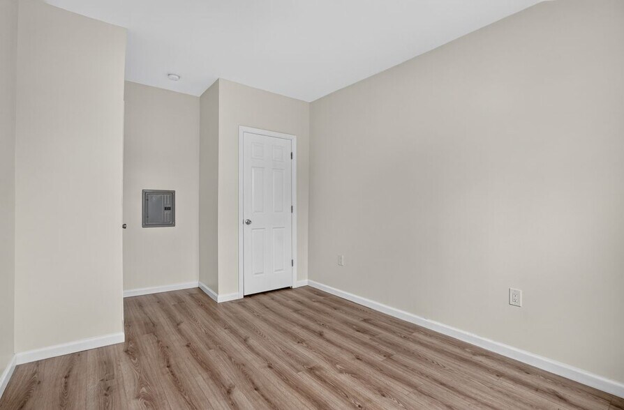 Building Photo - 518 Springfield Ave
