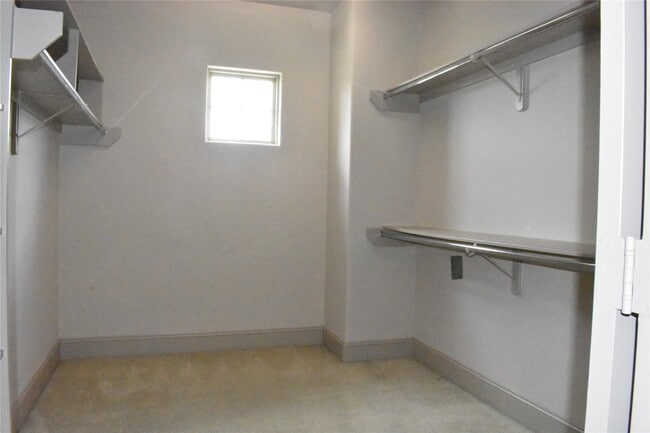 Building Photo - 2922 Leeland St