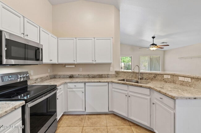 Building Photo - 17532 W Caribbean Ln