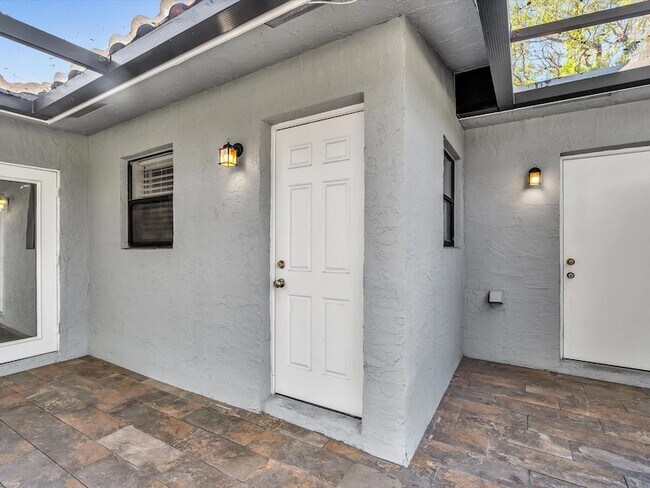 Building Photo - 3880 NW 79th Ave