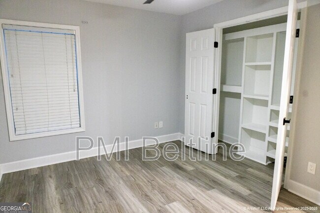 Building Photo - 4644 Creekside Cove