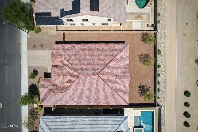 Building Photo - 3405 S 183rd Dr