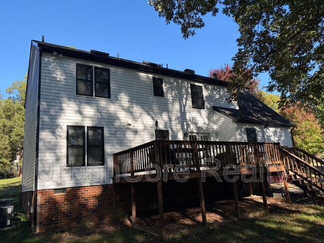 Building Photo - 7949 Flag Tail Dr