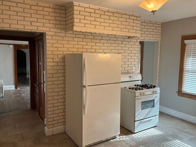 Building Photo - 2445 N 50th St