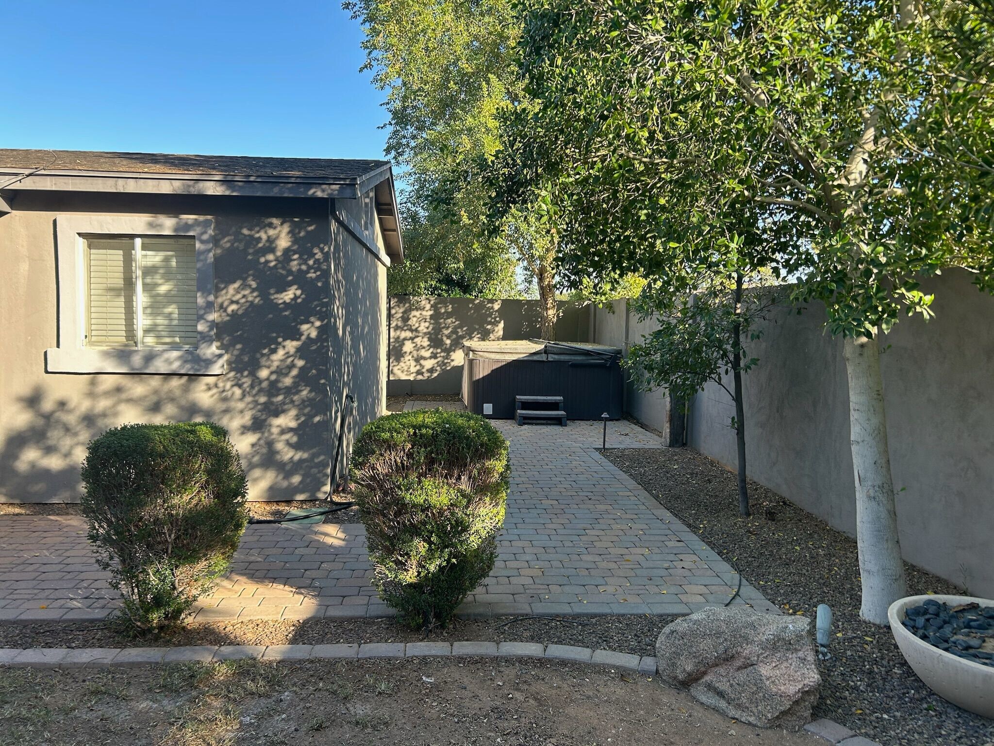 Building Photo - 2933 W Muriel Dr