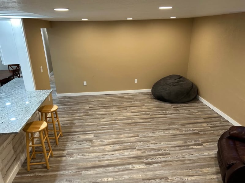 Building Photo - 702 E 21st Pl