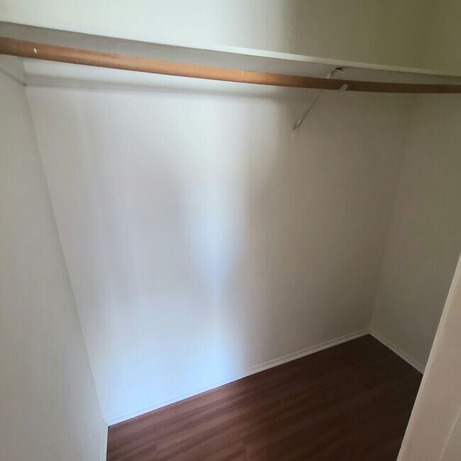 Building Photo - 3228 Honolulu Ave