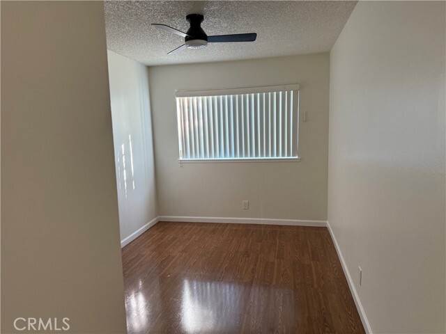 Building Photo - 1528 E Raymond St