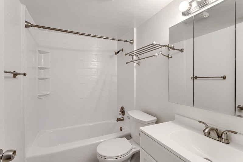 Building Photo - 2115 E 3300 S