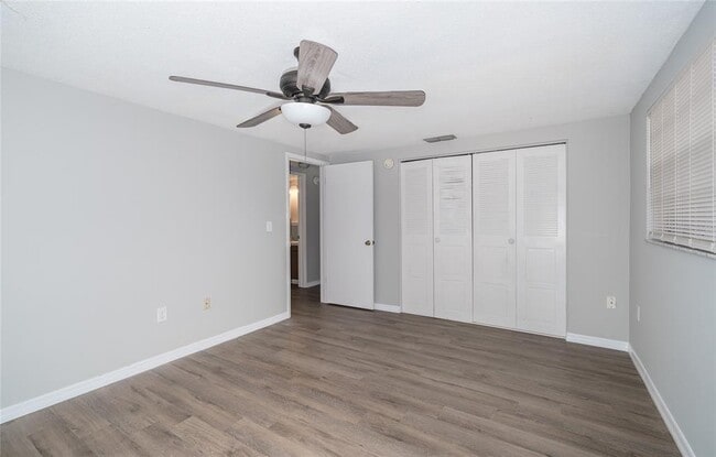 Building Photo - 7911 Foxwood Dr