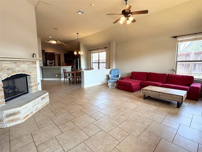 Building Photo - 15313 Bandon Dr