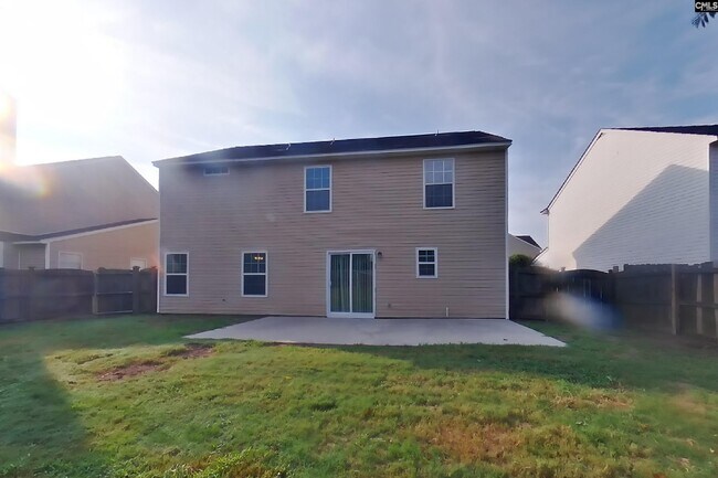 Building Photo - 308 Fox Trot Dr