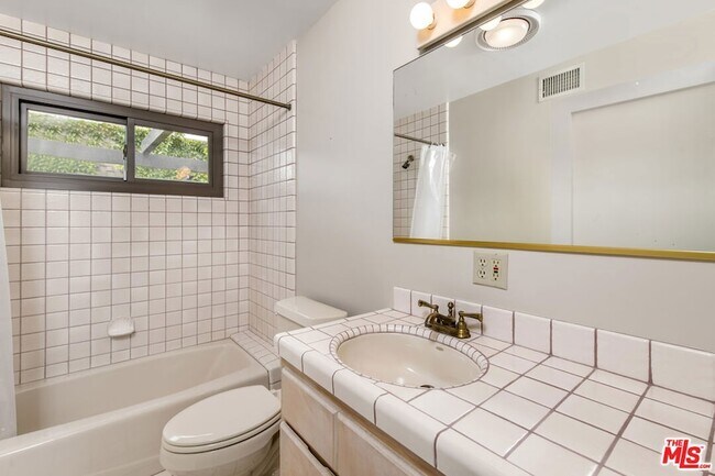 Building Photo - 5949 Abernathy Dr