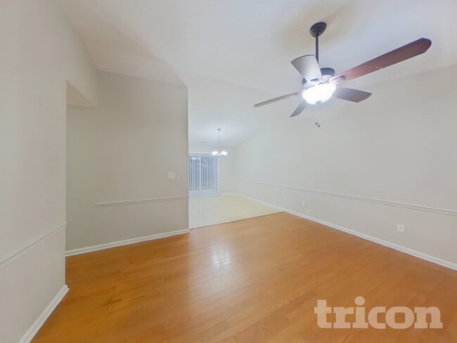 Building Photo - 2500 Justin Ct