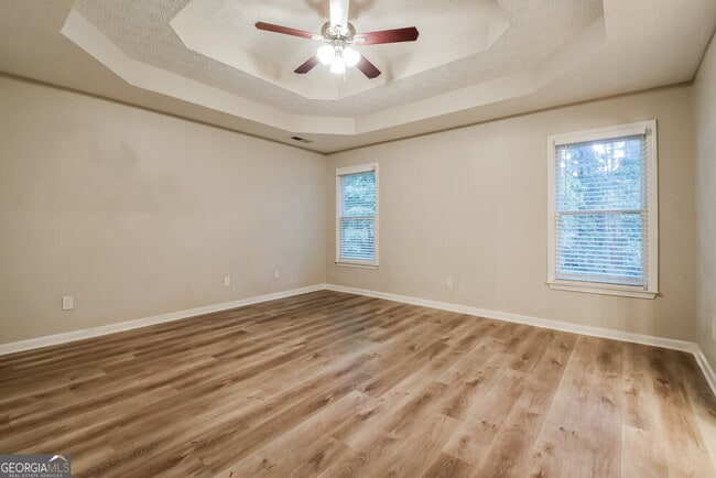 Building Photo - 5160 St Claire Pl