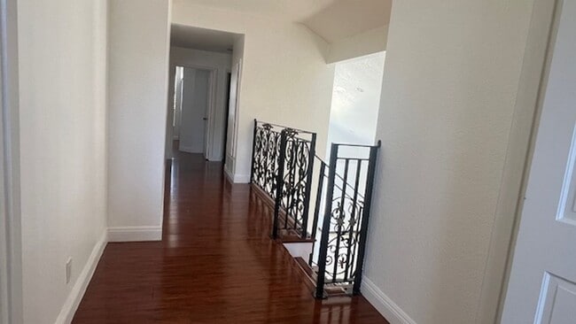Building Photo - Elegant House in Playa Del ray
