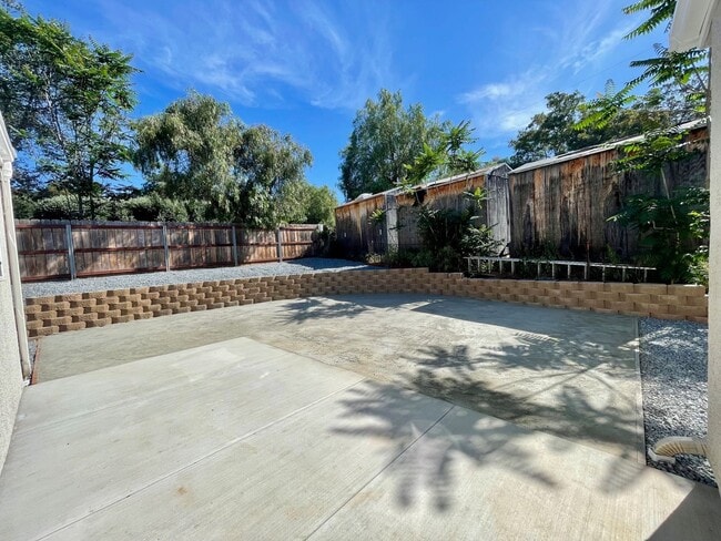 Building Photo - Gorgeous 2 Bedroom 1 Bathroom ADU in El Ca...