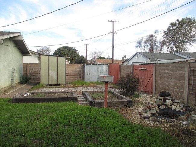 Building Photo - North East Corner Lot Home