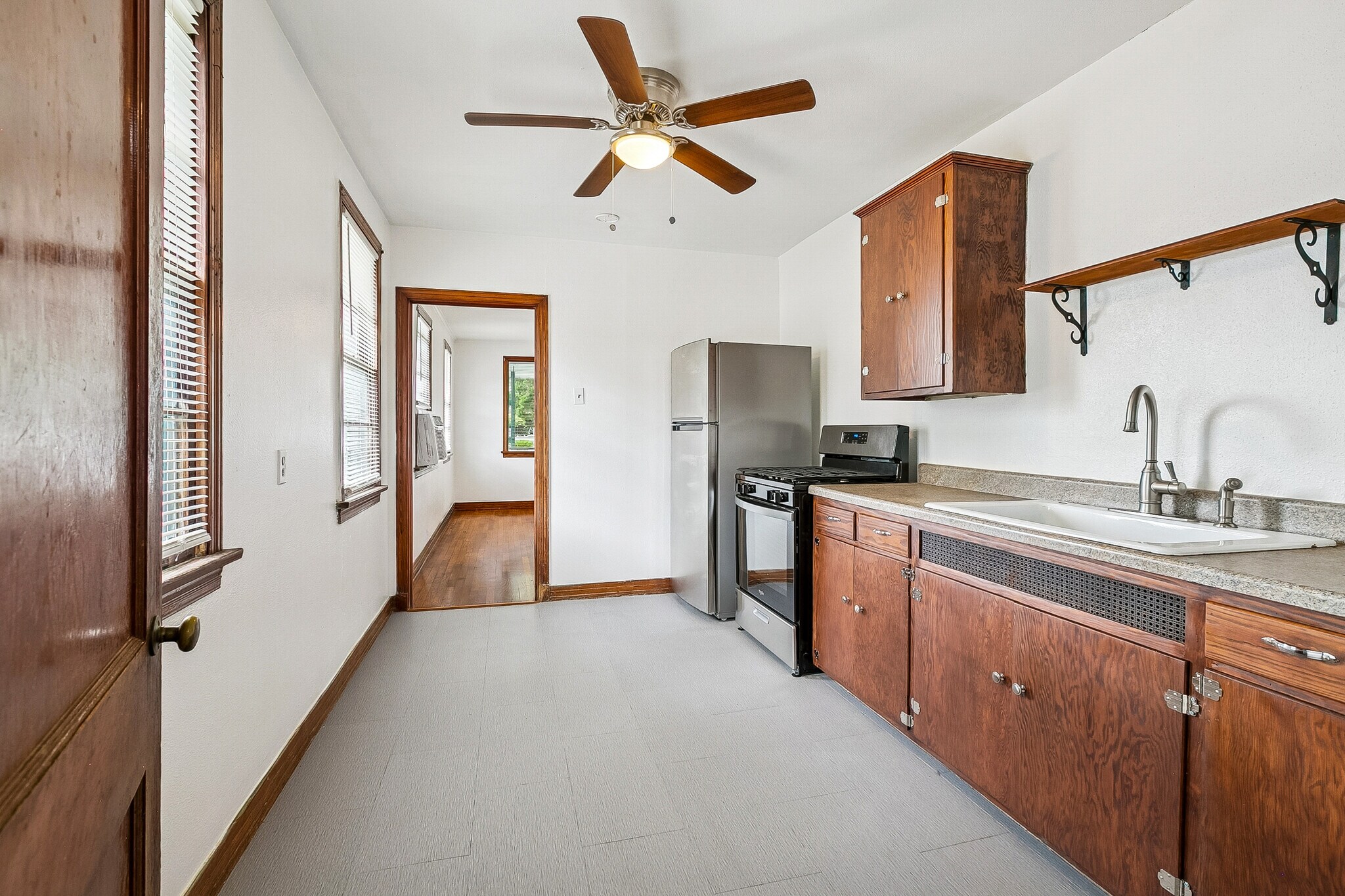 Kitchen, Brand New Fridge & Stove - 440 Wagner St