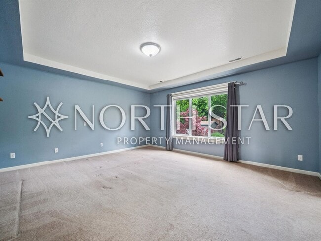 Building Photo - Move-In Ready Craftsman with Gourmet Kitchen, Bonus Room & Private Basketball Court