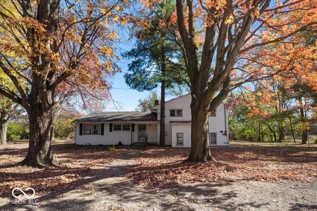 Primary Photo - 10293 E County Rd 100 S