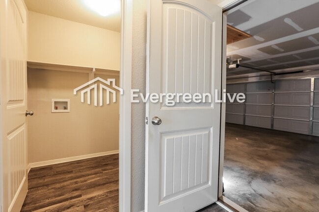 Building Photo - 101 Westwood Dr