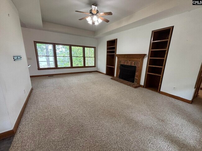 Building Photo - 527 Superior Cir