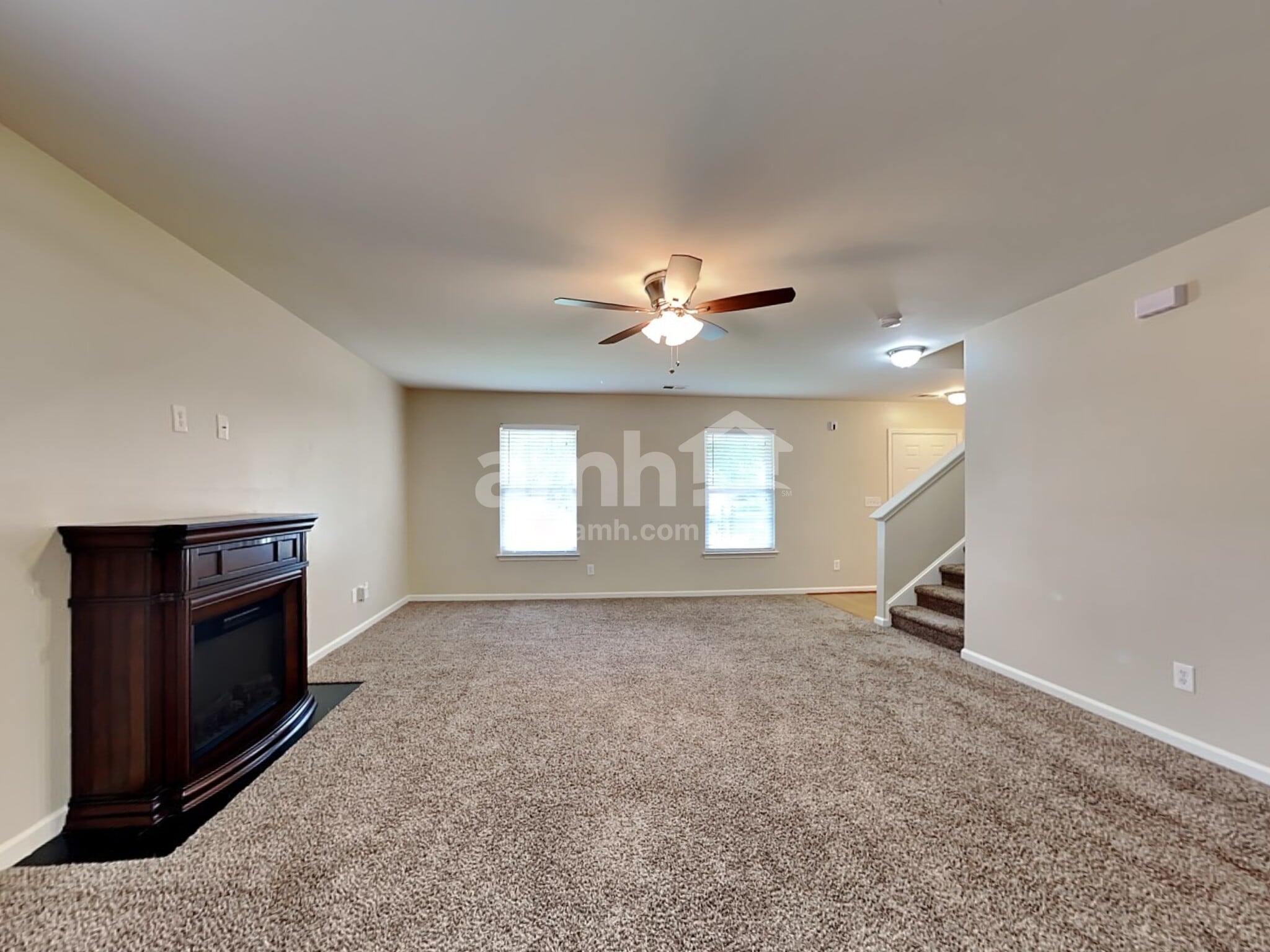 Building Photo - 417 Green Park Ln