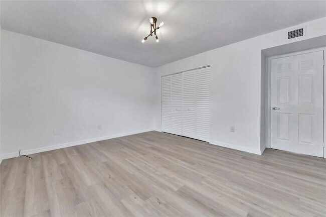 Building Photo - 9940 7th Way N