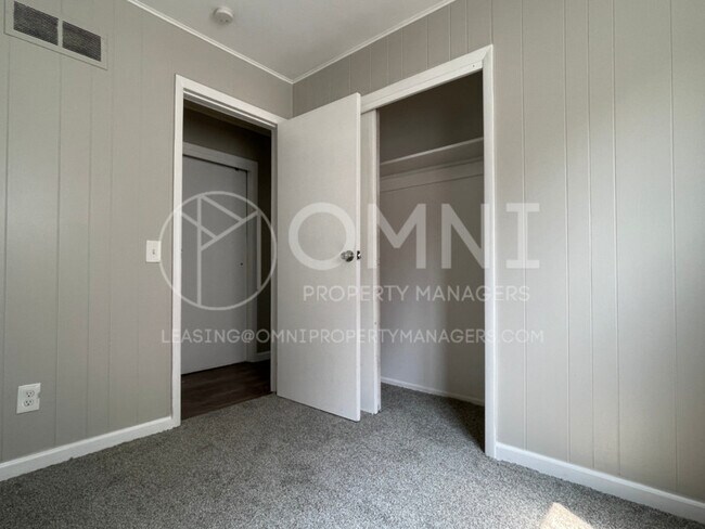 Building Photo - 8233 Stephens Rd
